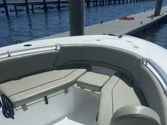 Sportsman Open 232 Center Console