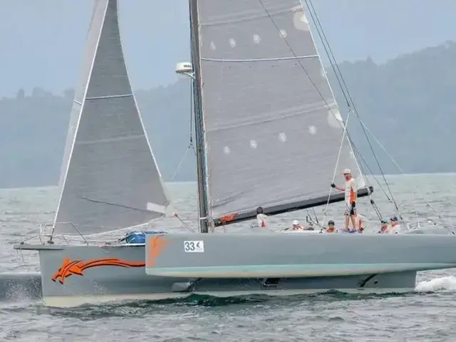 Custom Boats Kare 42 Trimaran