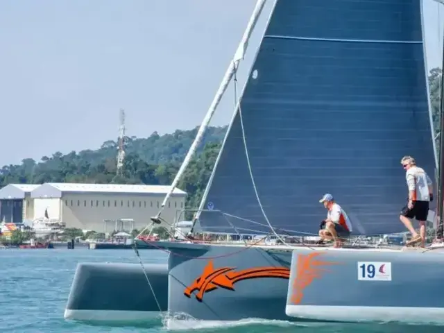 Custom Boats Kare 42 Trimaran