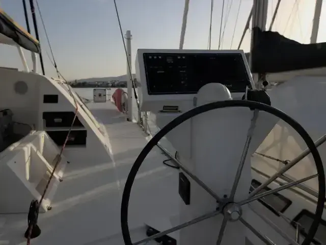 Catana 581 Owners Version