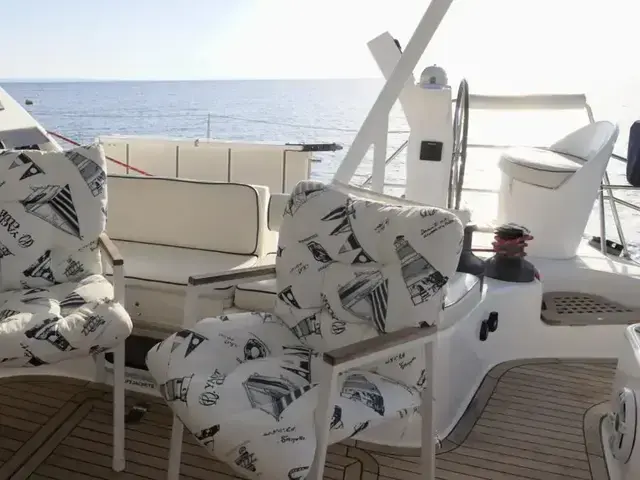 Catana 581 Owners Version