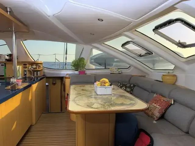 Catana 581 Owners Version