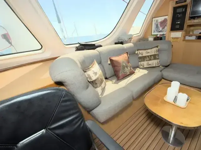 Catana 581 Owners Version