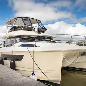 2016 Aquila 44 Yacht