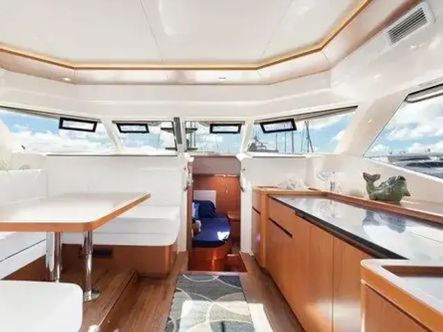 Aquila 44 Yacht