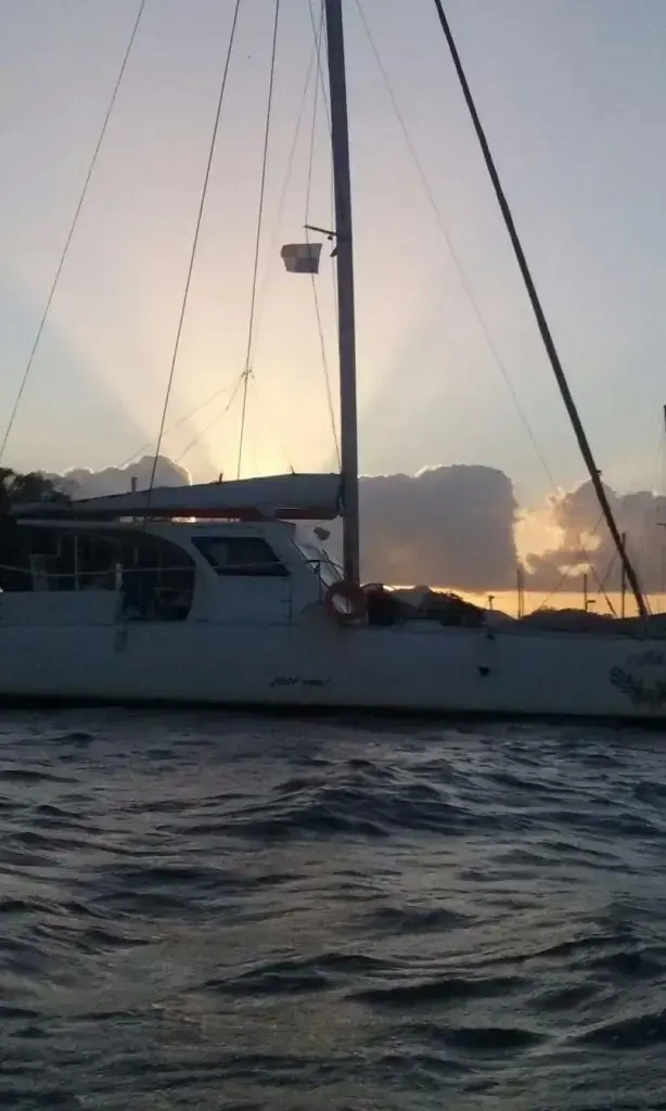 2011 Custom sunrise 59 day charter