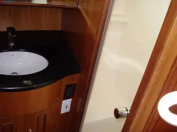 2005 Ocean 45 classico aft cabin