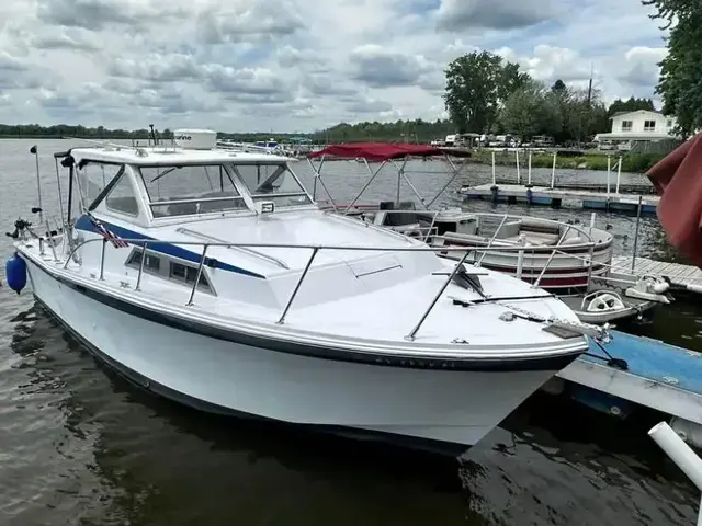 Uniflite 28 Salty Dog