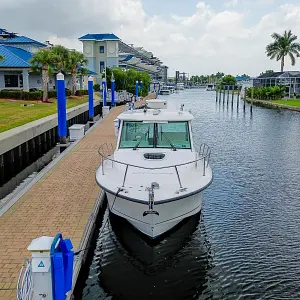 2018 Boston Whaler 31'