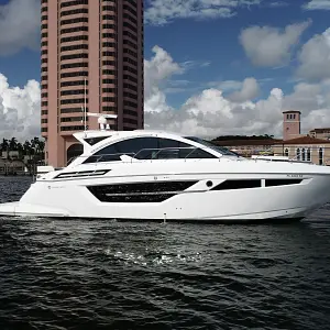 2021 Cruisers Yachts 50'