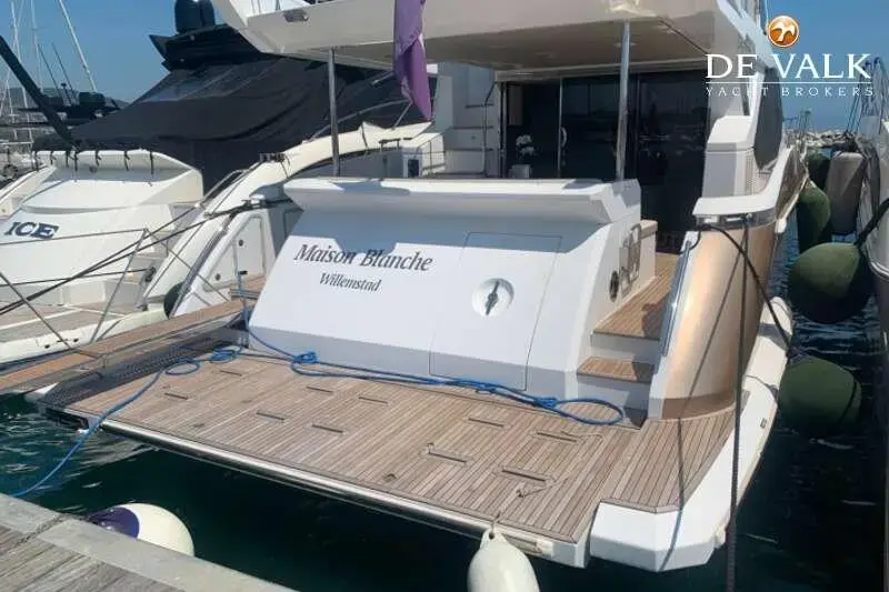 2017 Azimut 66