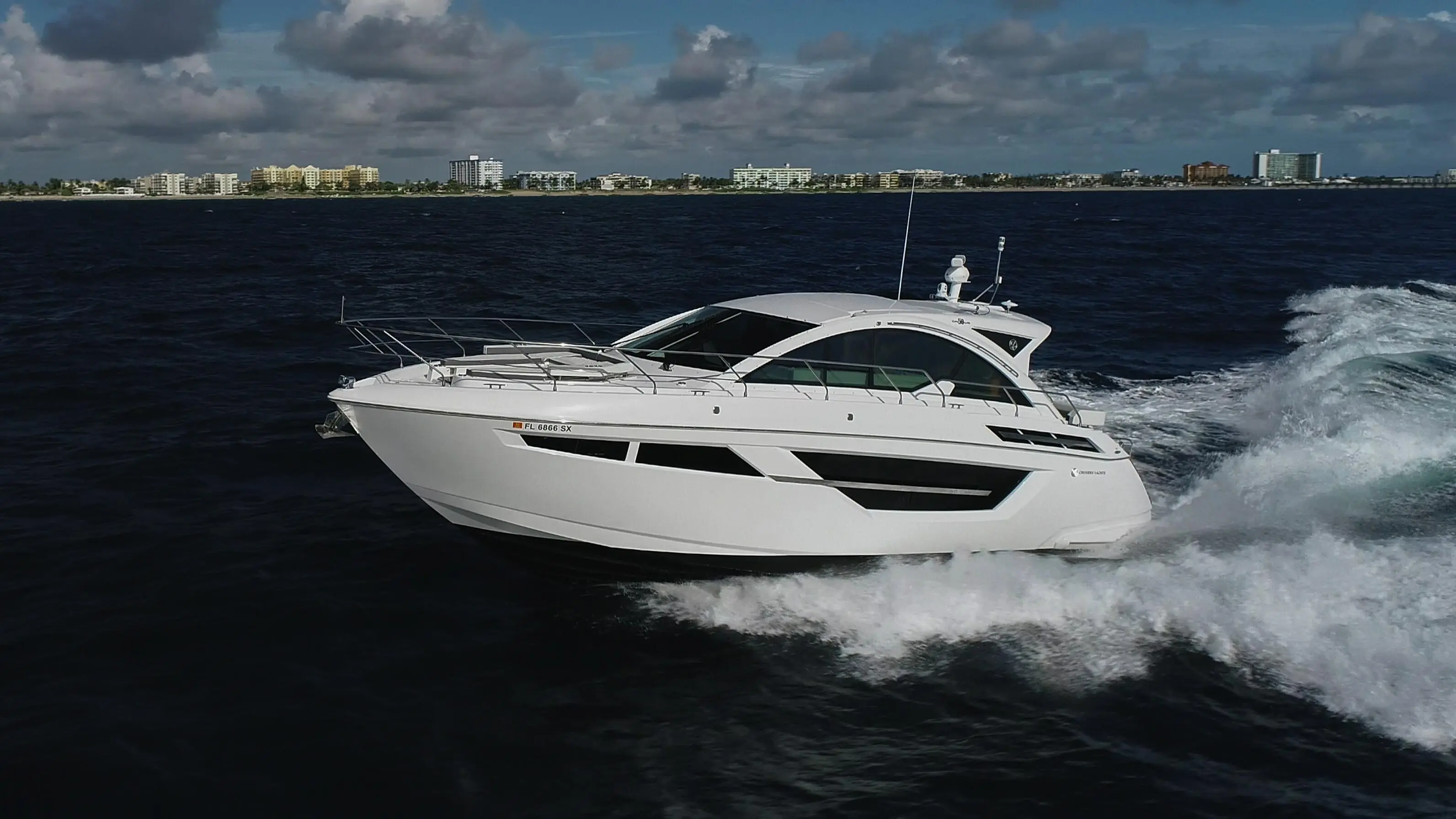 2021 Cruisers 50 cantius