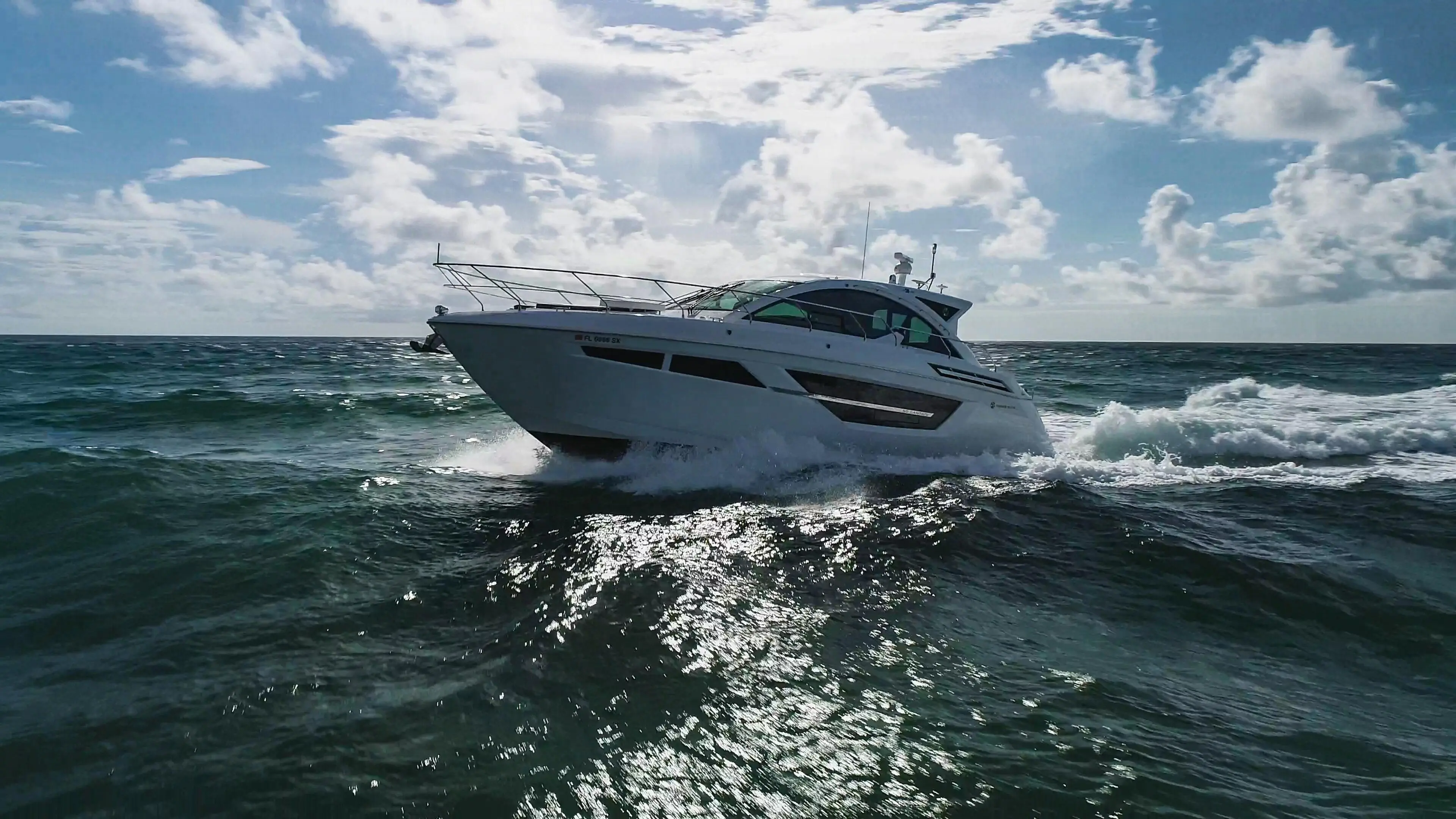 2021 Cruisers 50 cantius