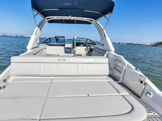 Sea Ray 270 SDX-OB