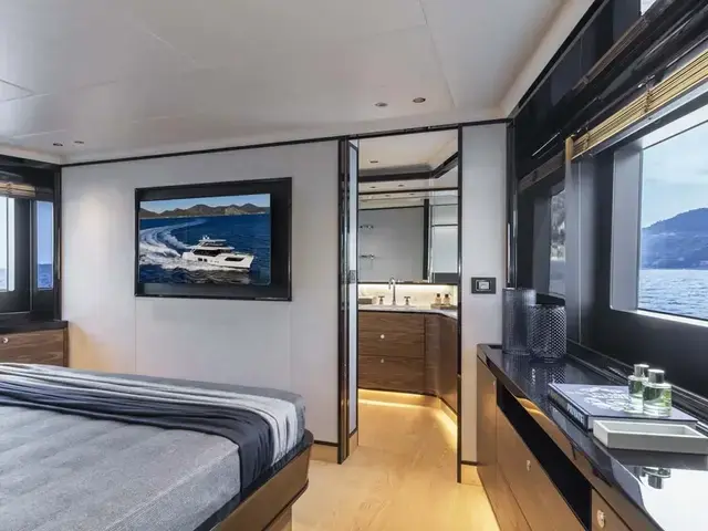 Absolute Navetta 68