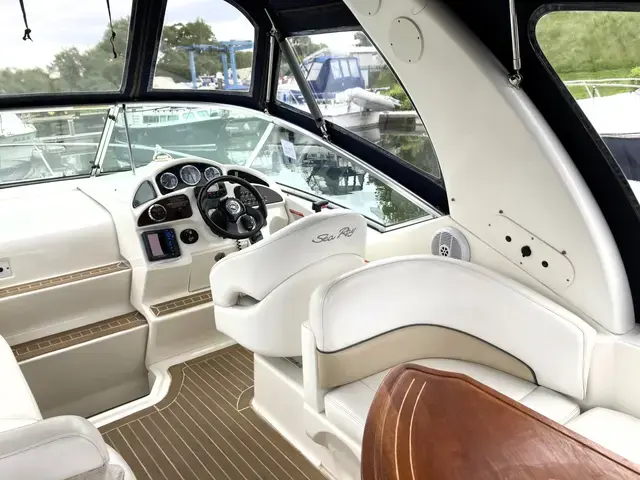 Sea Ray 275 Sundancer