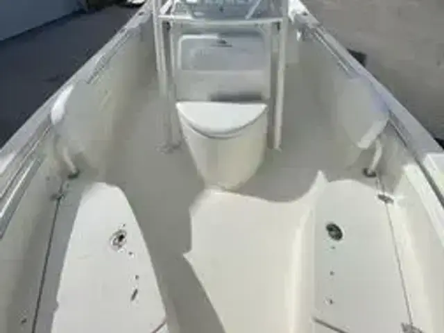 Cobia Boats 220 CC