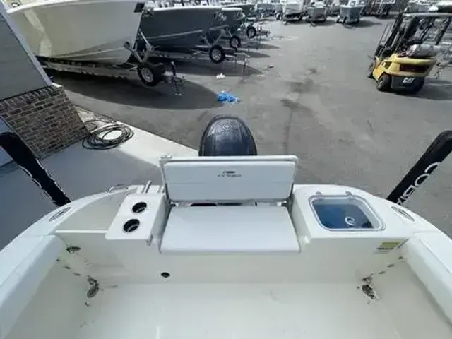 Cobia Boats 220 CC