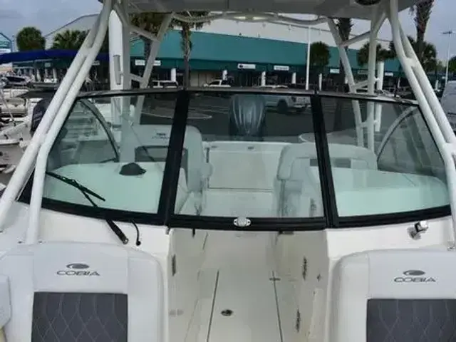 Cobia Boats 240 DC