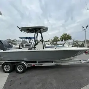 2024 Pathfinder Boats 2500 Hybrid