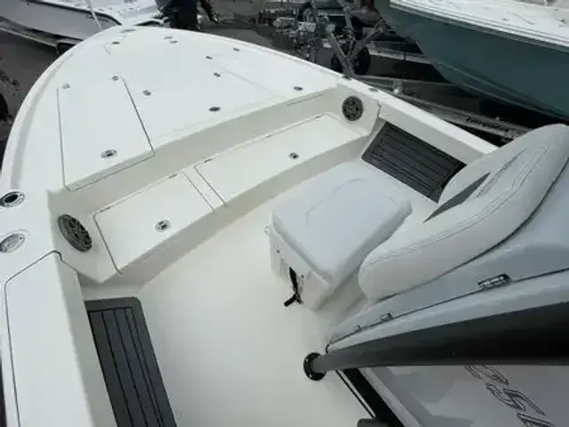 Pathfinder Boats 2500 Hybrid