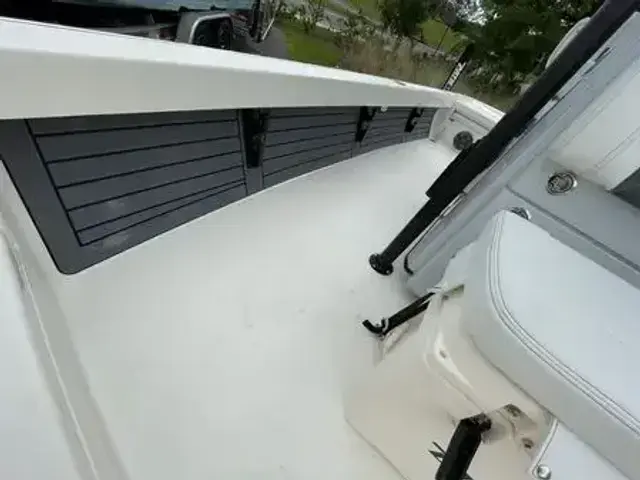 Pathfinder Boats 2500 Hybrid