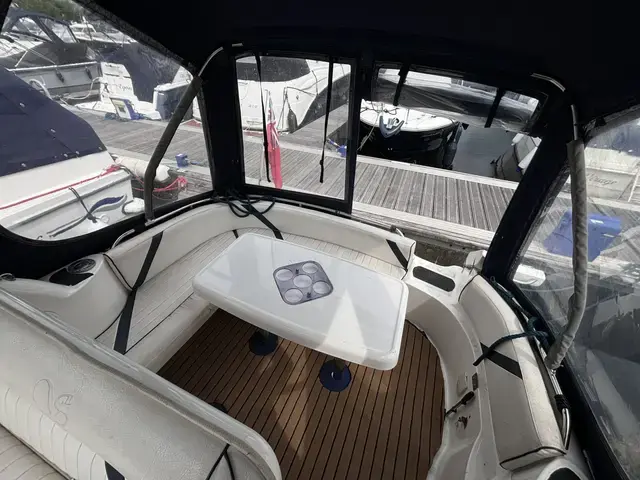 Sealine S24