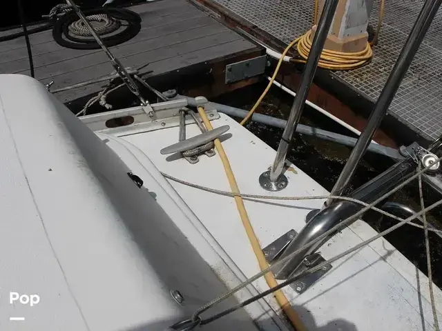 Cascade 36 Deep Keel