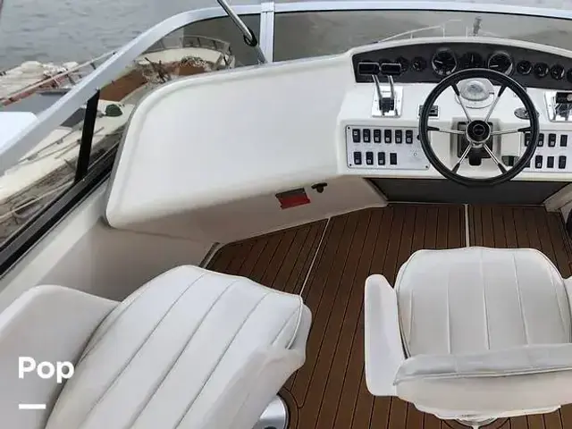 Sea Ray 370 Sedan Bridge