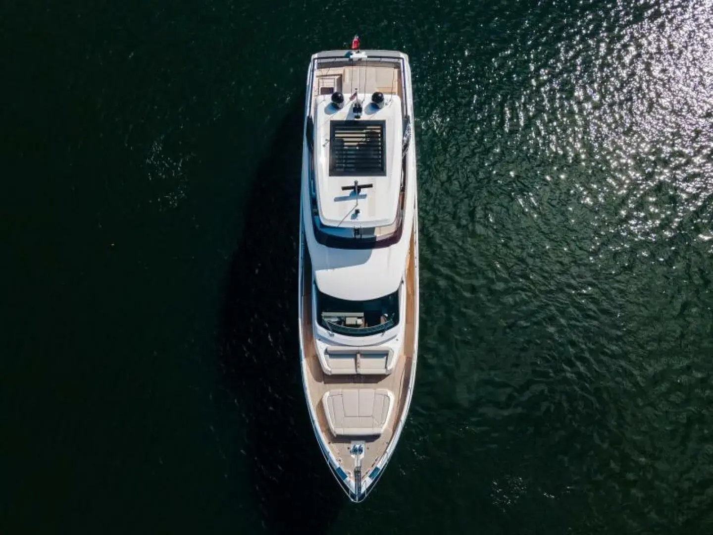 2023 Ferretti 860