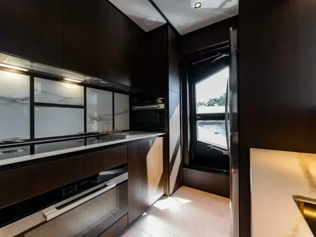 Ferretti Yachts 860