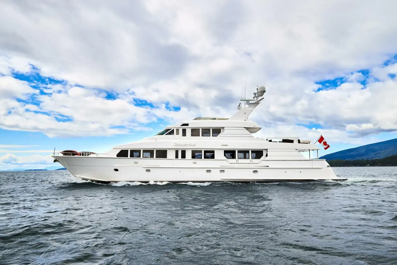 1997 Hatteras tri-deck motoryacht