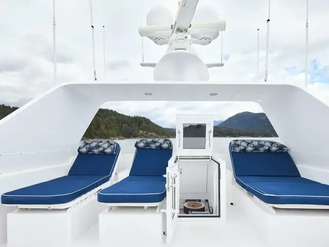 Hatteras Tri-deck Motoryacht