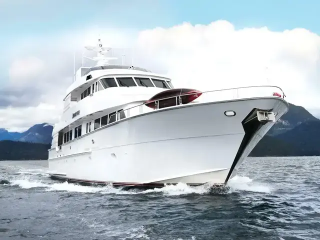 Hatteras Tri-deck Motoryacht