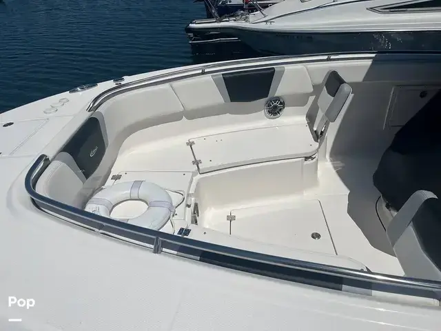 Robalo 272