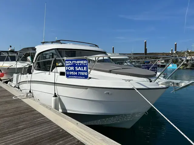 Beneteau Antares 8 V2