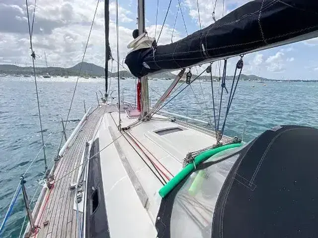 Beneteau Oceanis 37