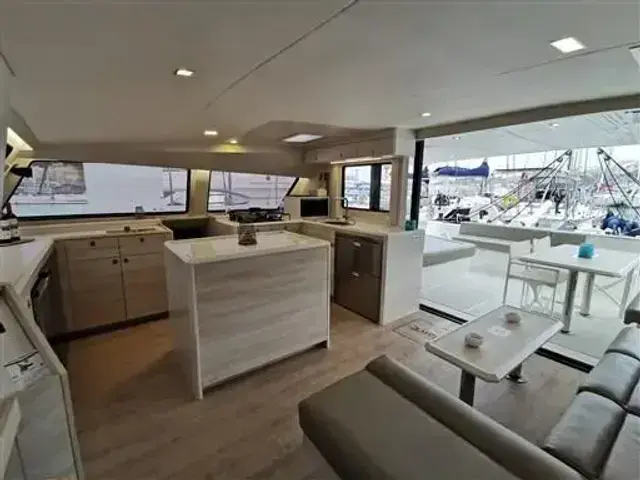 Catana 53