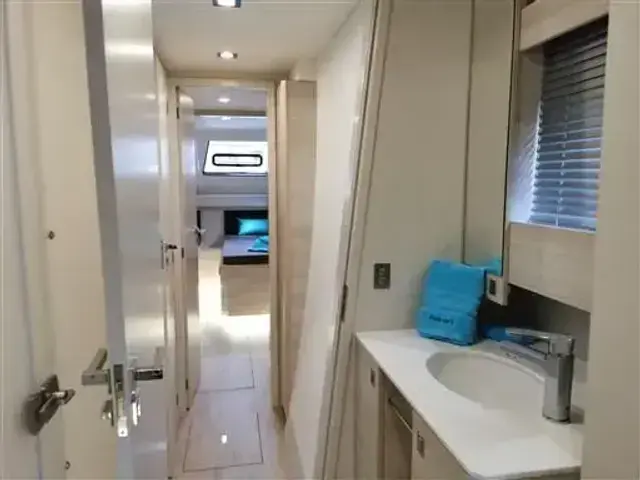 Catana 53