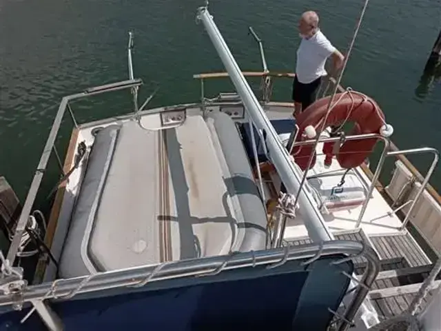 American International Marine Grand Banks 36