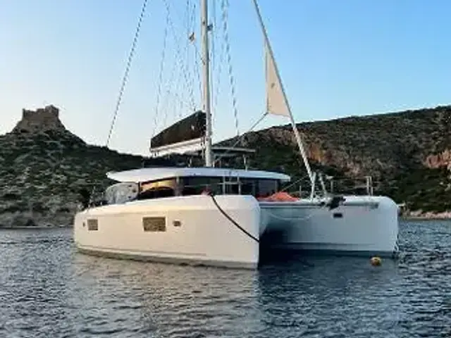 Lagoon 42