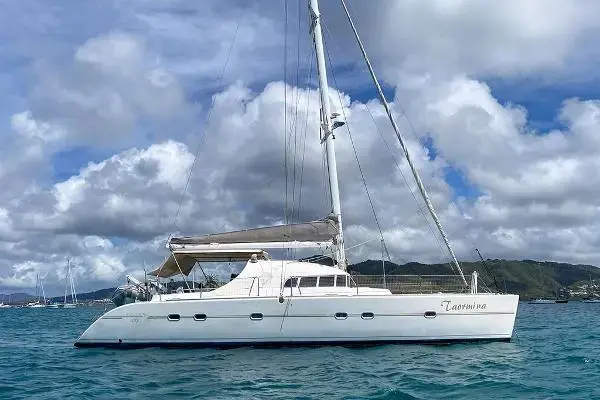 1999 Lagoon 470