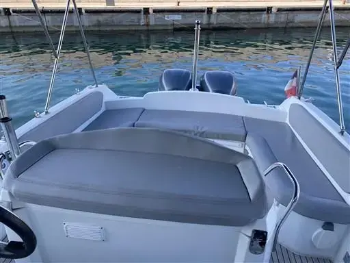 2010 Beneteau flyer 850 sundeck