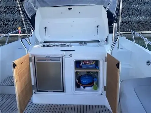 2010 Beneteau flyer 850 sundeck