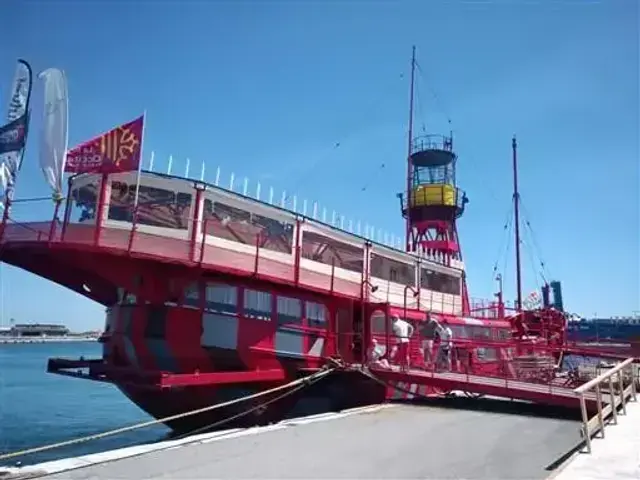 Philip and  Son of Dartmouth Lighthouse Ship - Bateau Phare