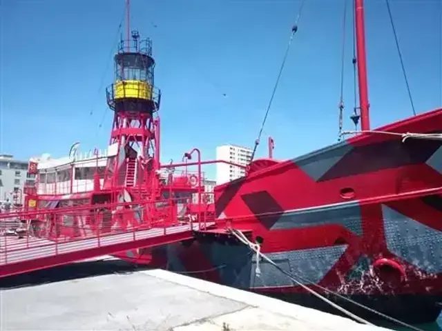 Philip and  Son of Dartmouth Lighthouse Ship - Bateau Phare