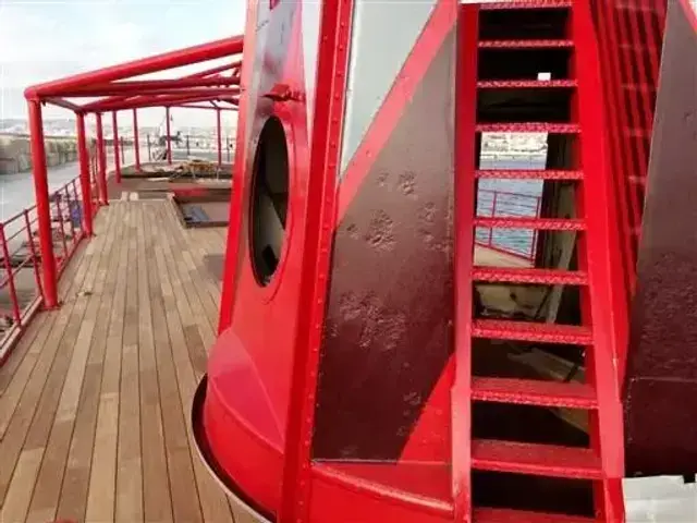 Philip and  Son of Dartmouth Lighthouse Ship - Bateau Phare