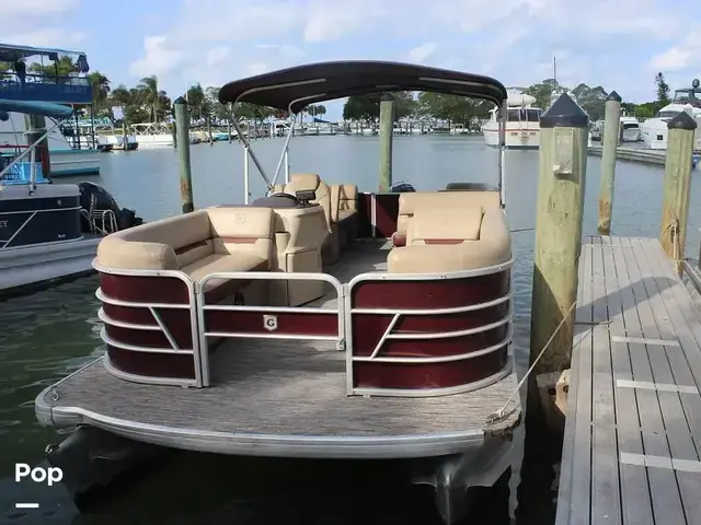 Godfrey Pontoon 2286SB Sweetwater