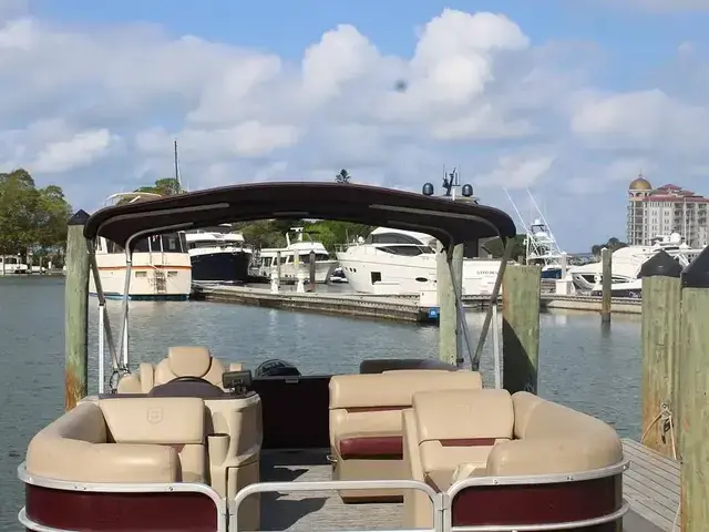 Godfrey Pontoon 2286SB Sweetwater