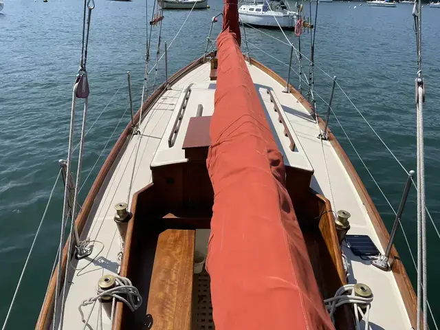 Classic Daniel Fyfe Loch Fyne Skiff Gaff Cutter